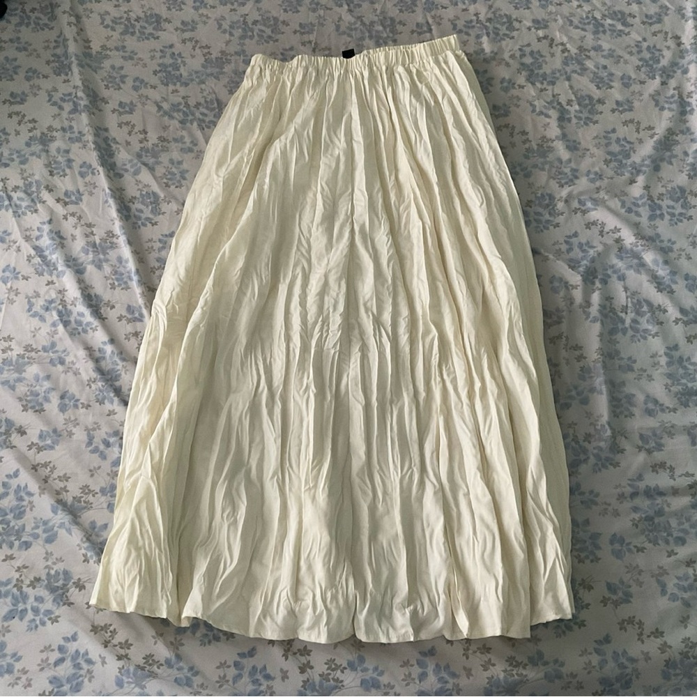 Ruffle maxi skirt